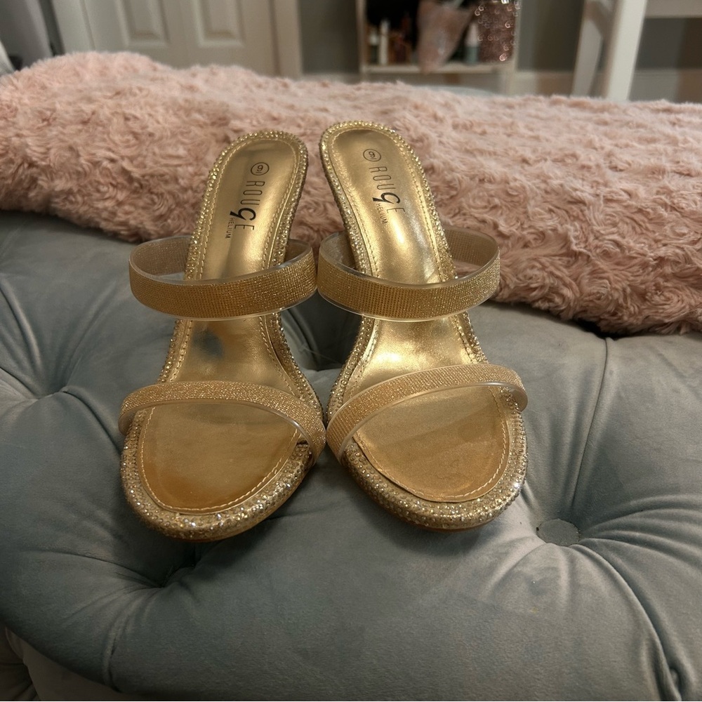 Elegant Gold Women's Sandals
